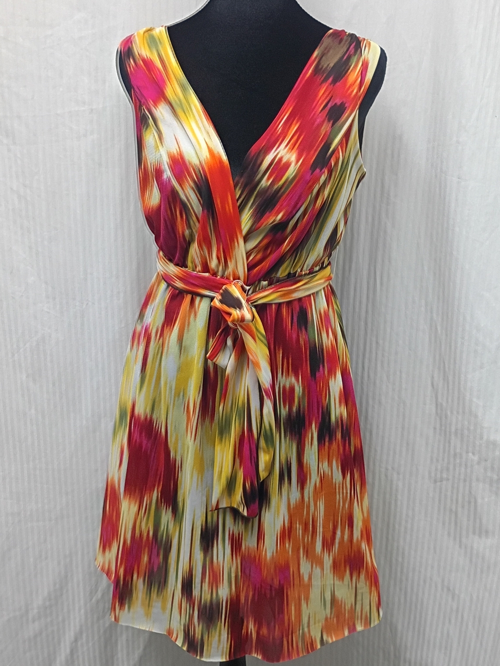 Candie's Multicolor Sleeveless V-Neck Tie-Waist Midi Dress M